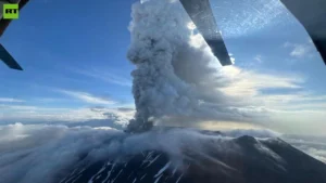 Krasheninnikov volcano erupts after strongest earthquake in Kamchatka in decades