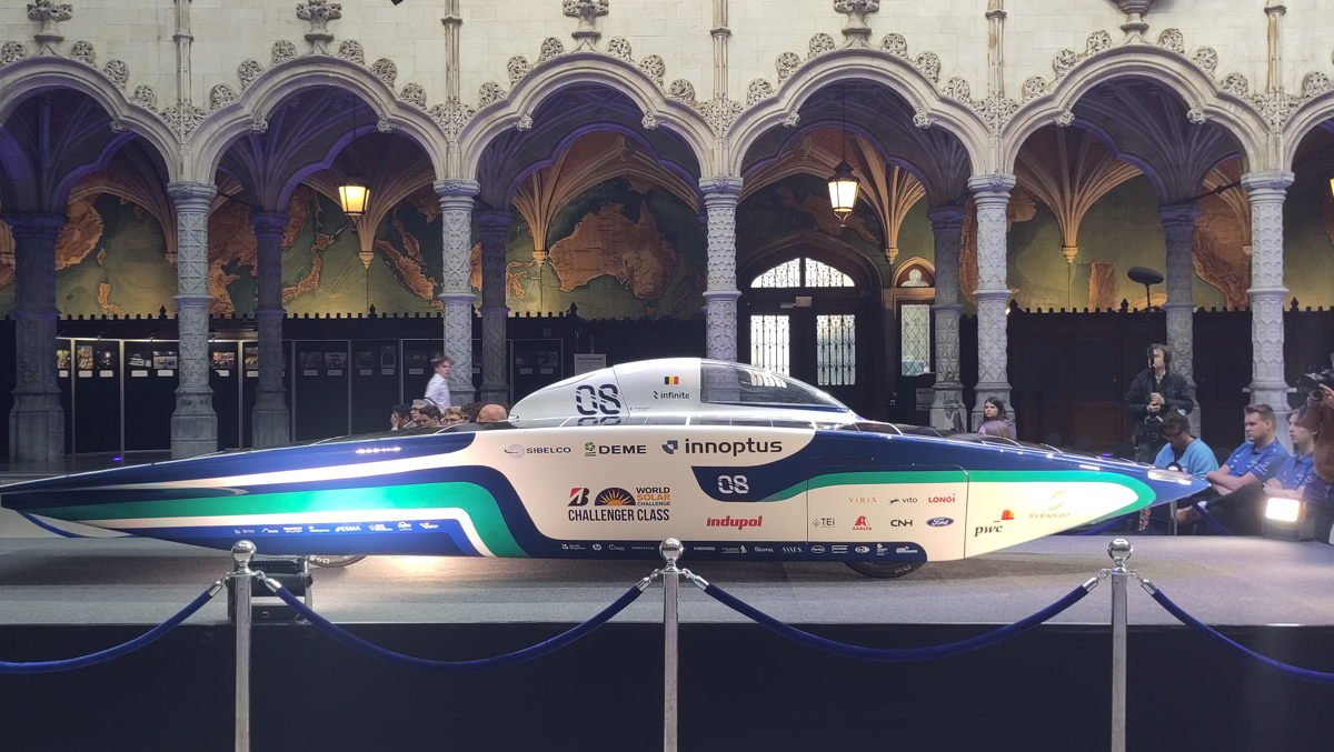 KU Leuven's Innoptus Solar Team unveils innovative ride height system for solar car championship