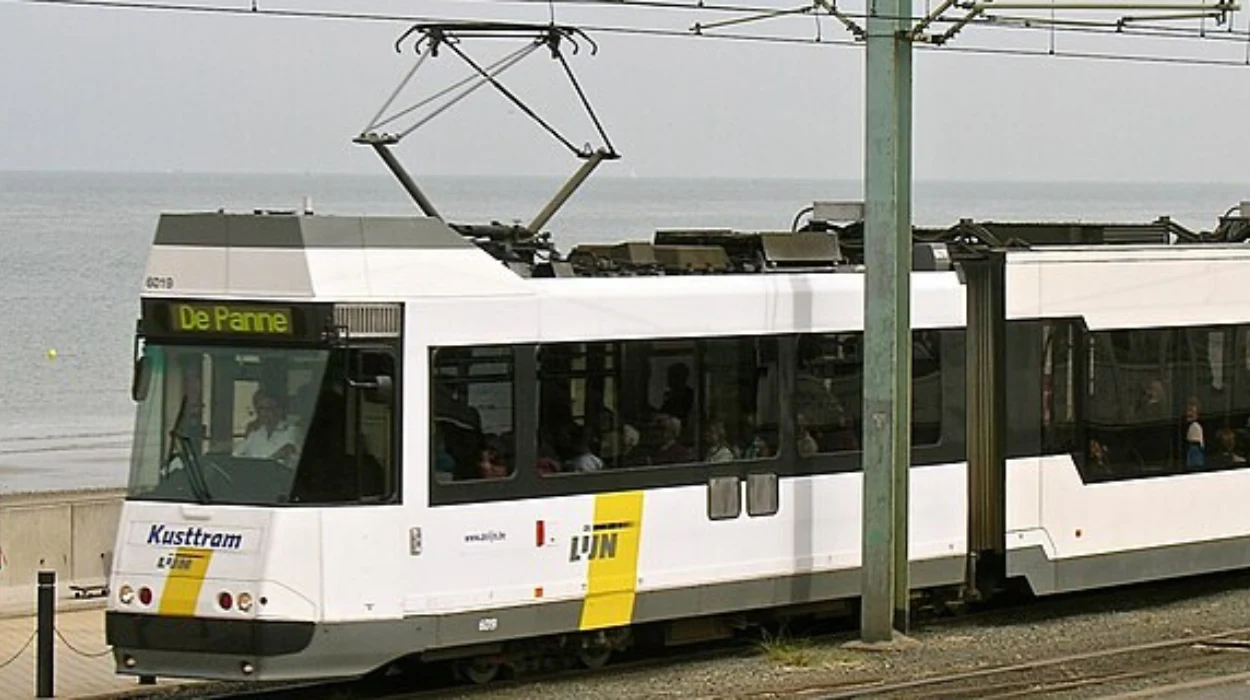 Majority of young people in Middelkerke apply for free De Lijn youth pass