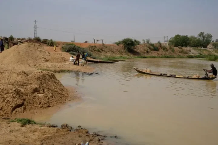 Over 40 passengers missing after boat capsizes in Nigeria, raising safety concerns