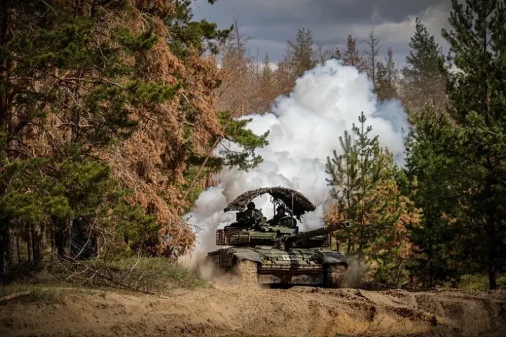 Possible outcomes for the end of the Russia-Ukraine war outlined by WSJ