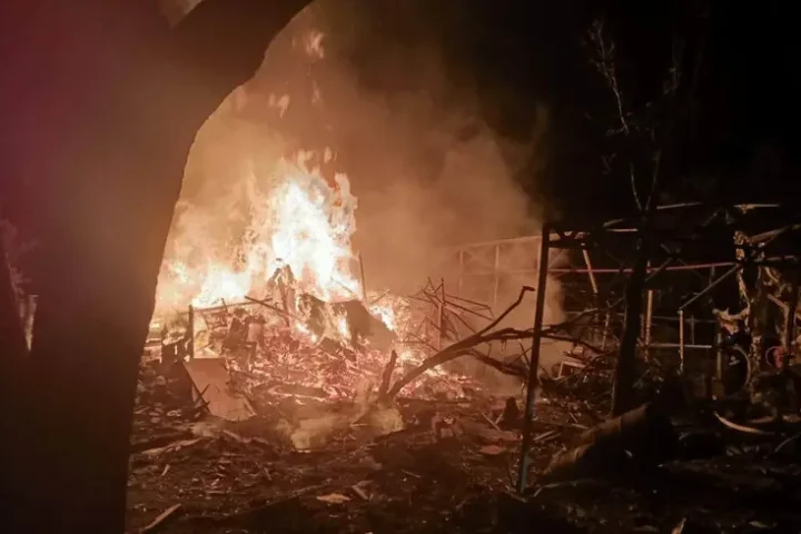 Russian drone strikes cause fires and injuries in Kyiv region