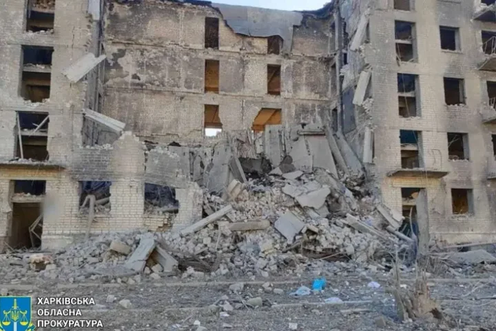 Russians attack Kupiansk, search for survivors under rubble of residential building