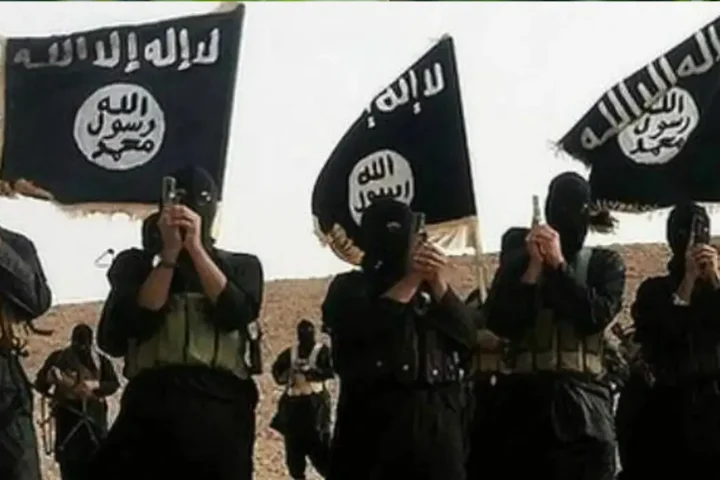 Suspected Islamic State commander captured in coalition operation in Syria