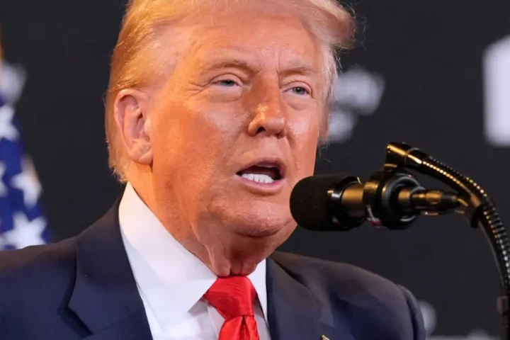 Trump discusses recent Putin summit with Zelensky and European leaders