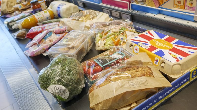 UK seeks autumn food negotiations in Brussels amid rising prices
