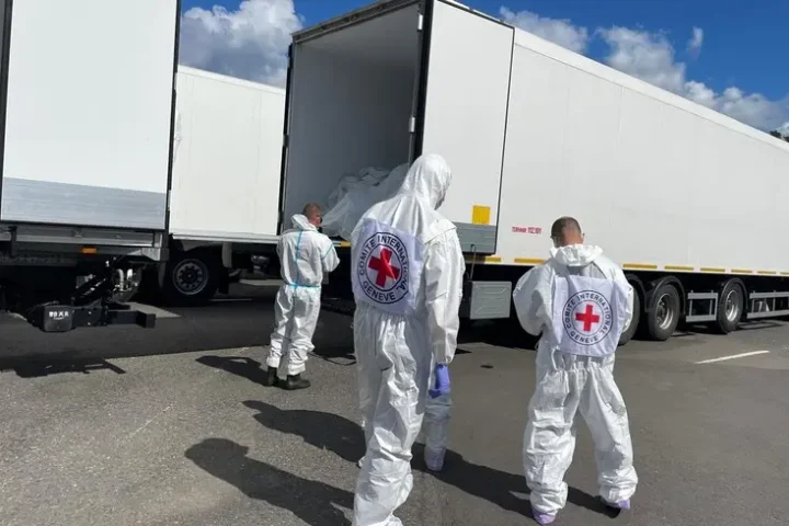 Ukraine receives remains of 1,000 fallen defenders from Russia