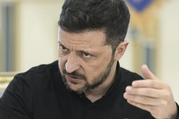 Ukrainian president warns of imminent Russian offensives in Zaporizhzhia, Pokrovsk, and Novopavlivka regions
