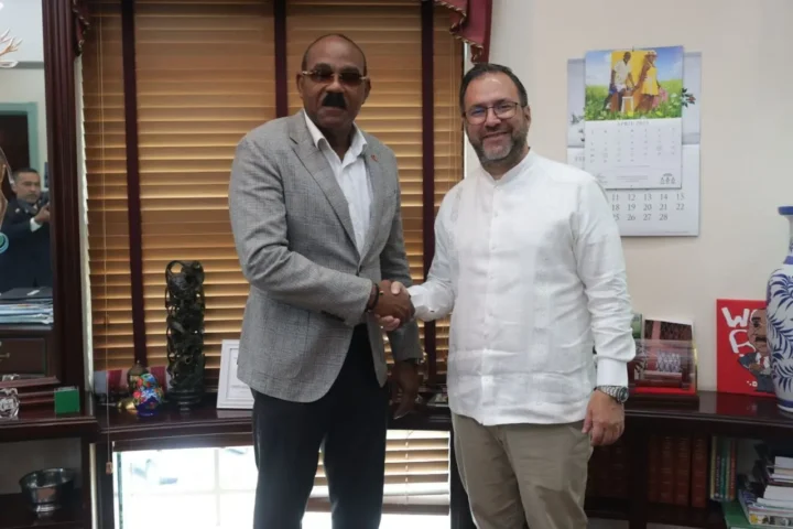 Venezuela and Antigua and Barbuda strengthen peace and agricultural ties amidst regional challenges