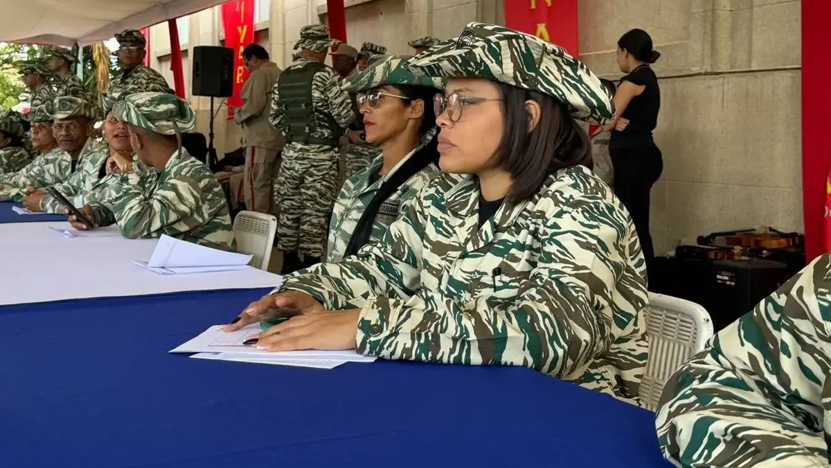 Venezuelans mobilize for national defense in response to foreign threats