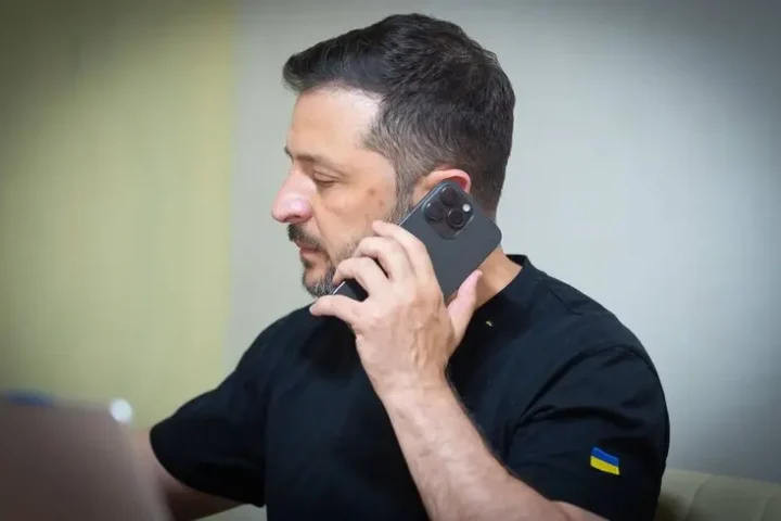Zelensky discusses conflict resolution with Trump amid evolving diplomatic landscape