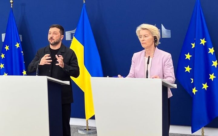 Zelenskyy insists territory discussions must be limited to Ukraine and Russia at trilateral talks