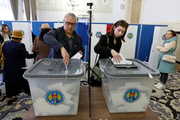 False bomb threats target Moldovan polling stations on election day