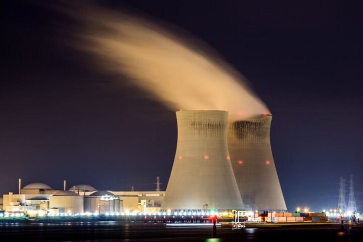 Russia backs China in bid to overtake US in nuclear power