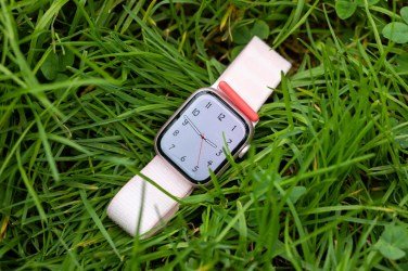 Apple brings new health features to older smartwatch models