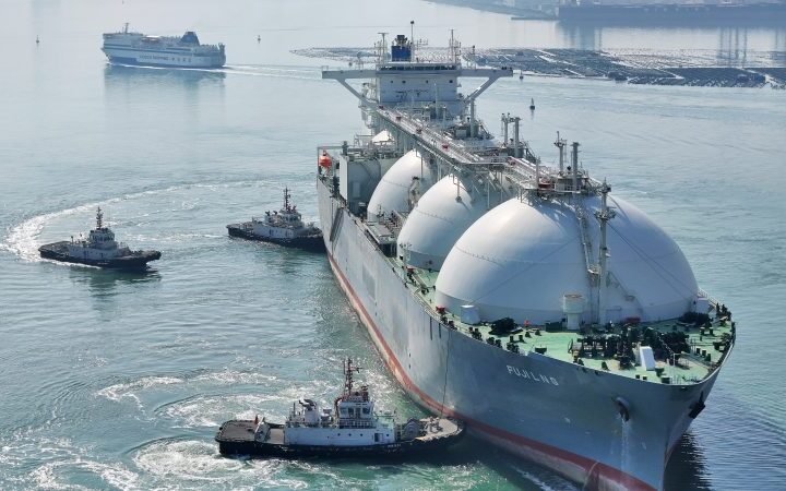 EU nations progress towards potential ban on Russian oil and gas