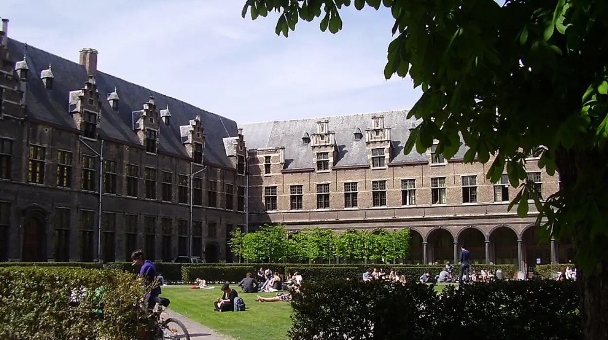 Flemish government cuts €2.6 million funding for University of Antwerp's Institute of Development Policy