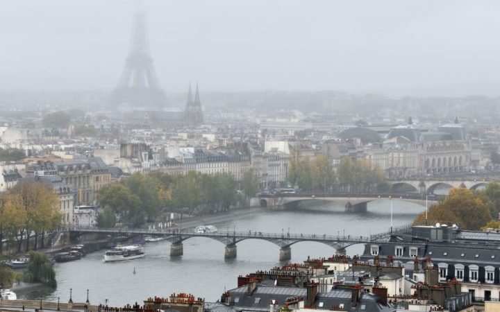France's political crisis faces exaggeration amid manageable economic conditions