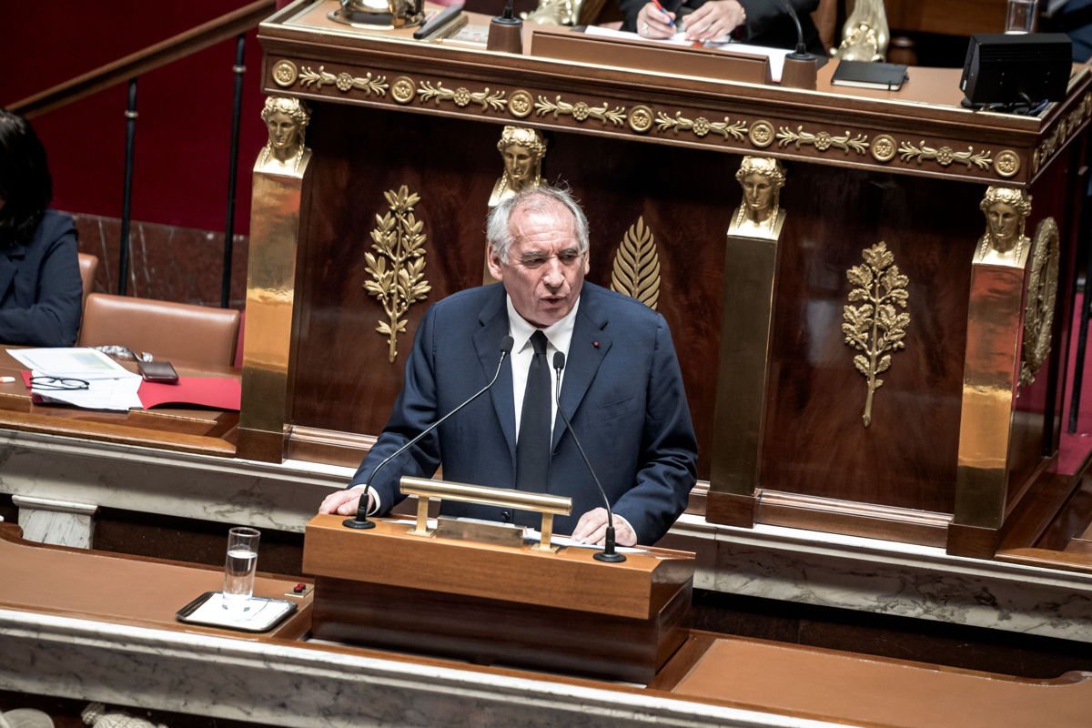 French prime minister François Bayrou ousted after failed confidence vote in National Assembly