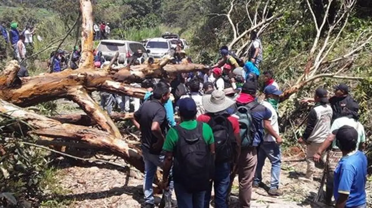 Humanitarian crisis in Colombia exacerbated by armed violence and natural disasters affecting nearly 700,000 people