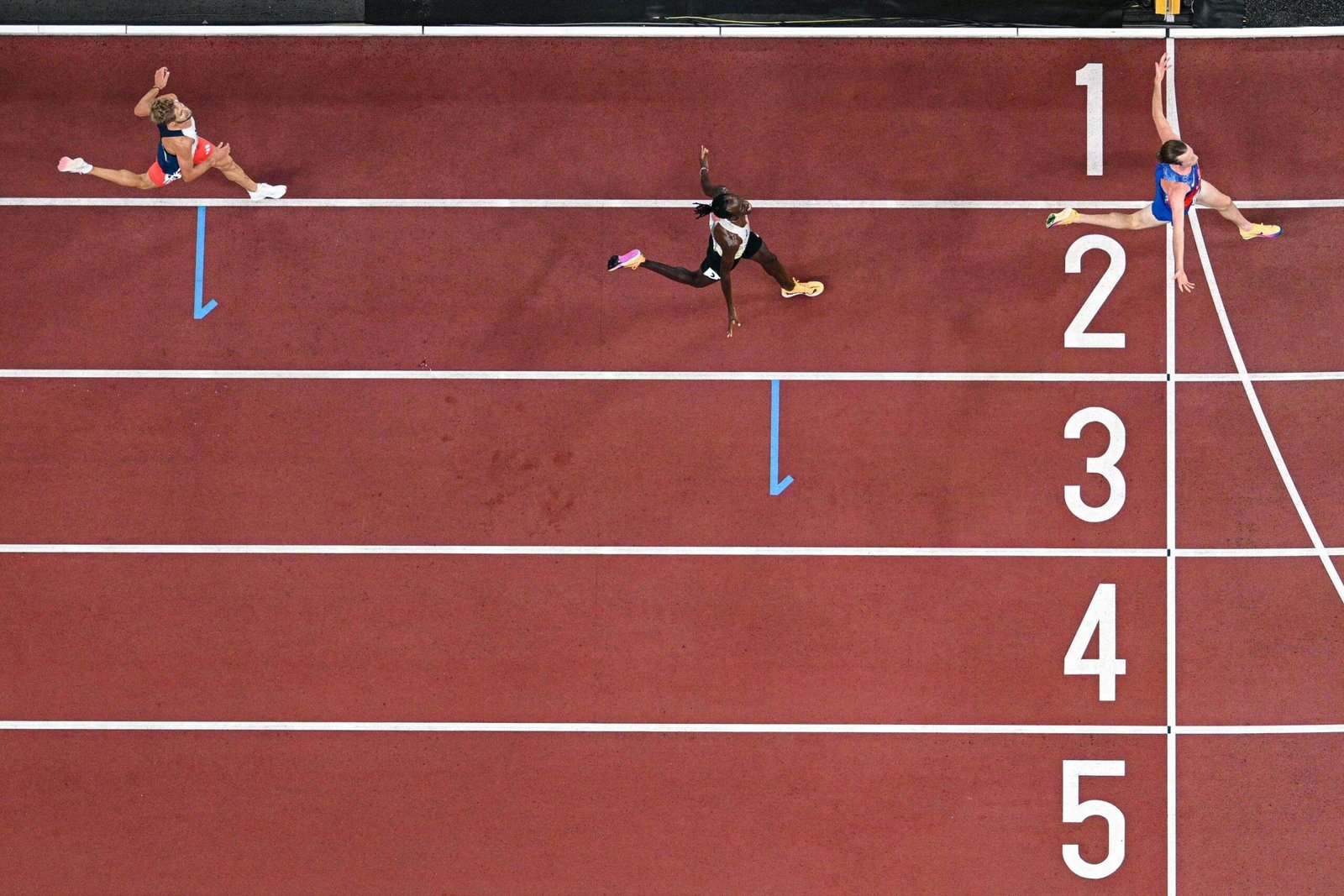Isaac Kimeli wins silver medal in 5,000m at World Athletics Championships in Tokyo