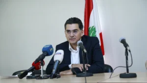 Lebanon endorses army's plan for state control of weapons amid ongoing security concerns