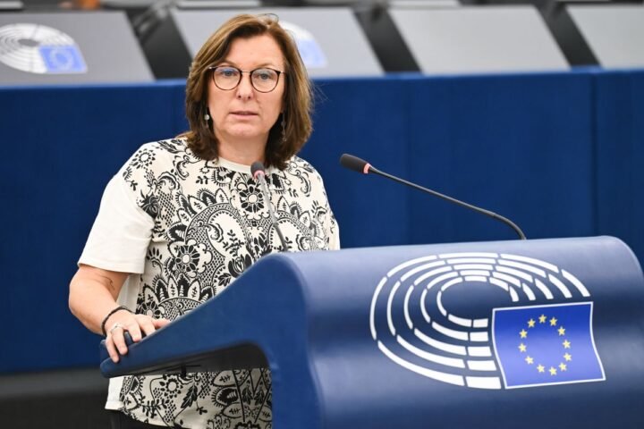 MEPs urge Commission to enhance efforts against Alzheimer’s disease