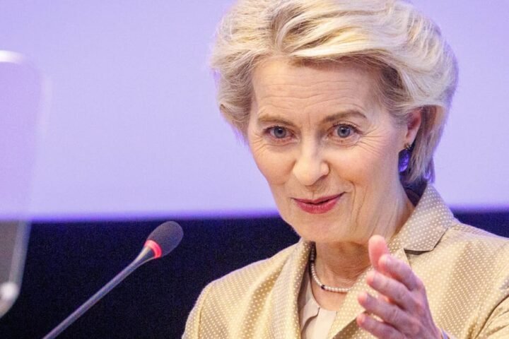 No-confidence motions against Ursula von der Leyen set for early October