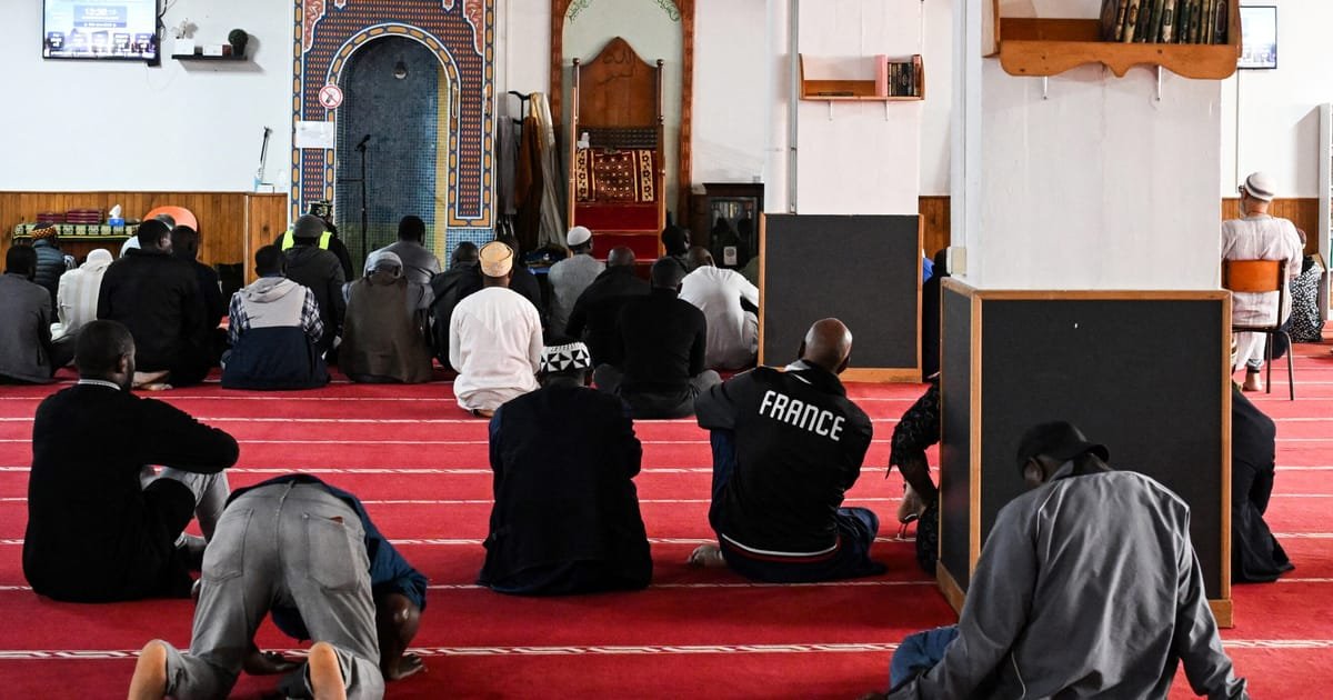 Paris prosecutors investigate potential foreign interference behind recent anti-Semitic incidents