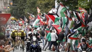 Protests in Spain against Israeli cycling team highlight political divisions over Gaza conflict