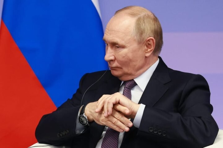 Putin declares Western troops in Ukraine as 'legitimate targets' amid security talks