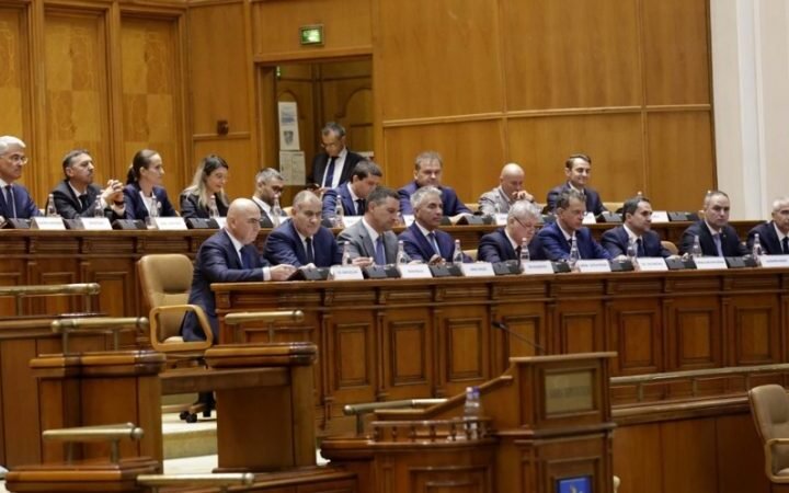 Romanian government withstands four no-confidence motions amid fiscal austerity challenges