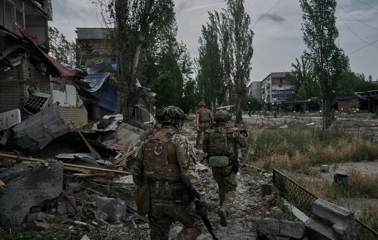 Russia deploys experienced troops near Pokrovsk for decisive push in Donbas