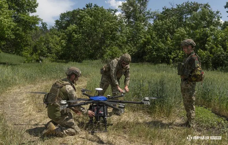 Russian assaults near Lyman persist as Ukrainian forces maintain their positions