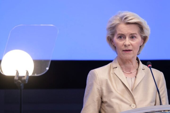 Von der Leyen admits to informal interviews with commissioner candidates, sparking transparency concerns