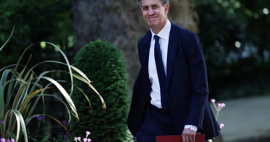 Voters support net zero but are wary of Miliband and Starmer