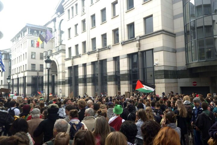 1,000 protesters gather in Brussels to support Global Sumud Flotilla and call for Gaza aid
