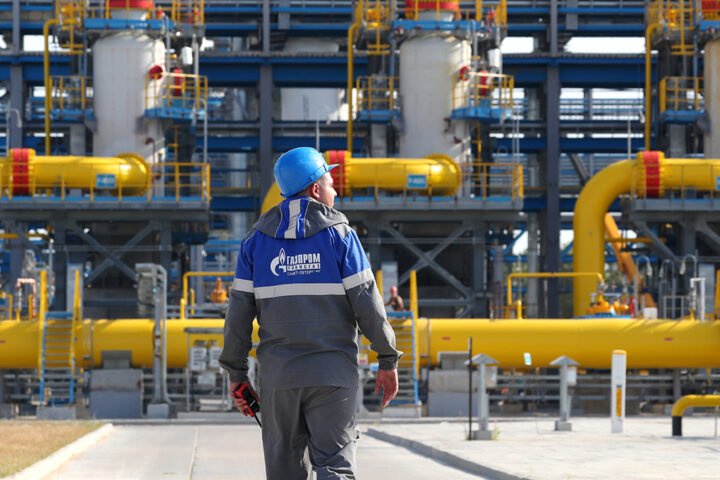 Russia uses gas supplies to pressure Serbia amid strained energy talks