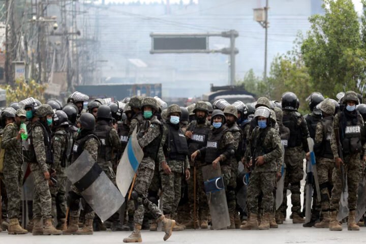 Authorities reopen roads in Pakistan's Punjab as TLP protesters march towards Islamabad