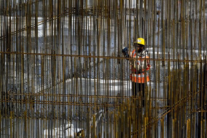 Brussels job vacancies drop by 39 per cent as sectors face significant decline