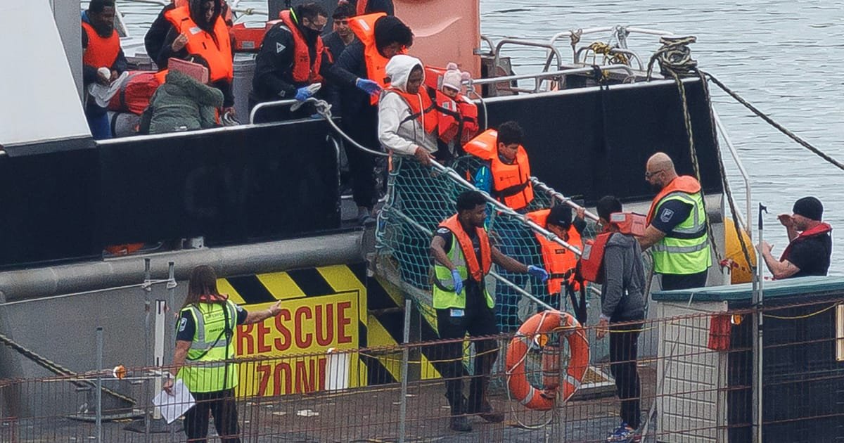 EU ministers to address migrant return hubs and cross-border deportation obligations