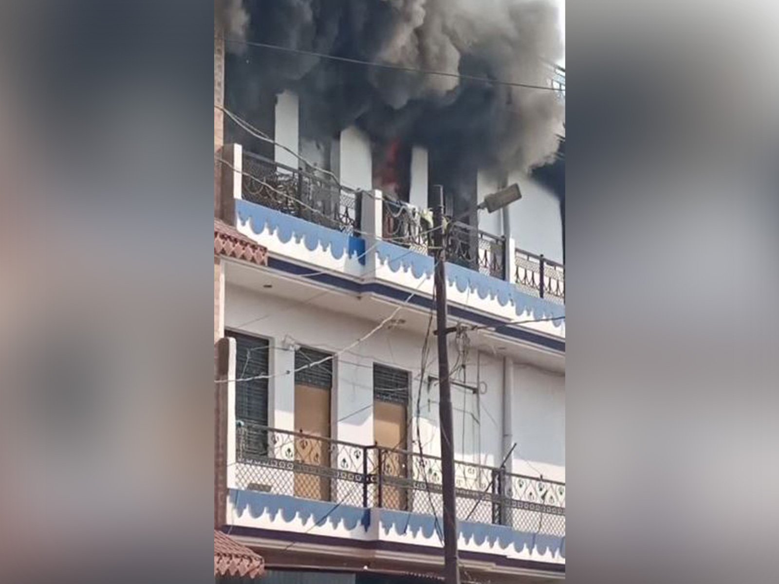Fire erupts at warehouse in Prayagraj, firefighting efforts underway