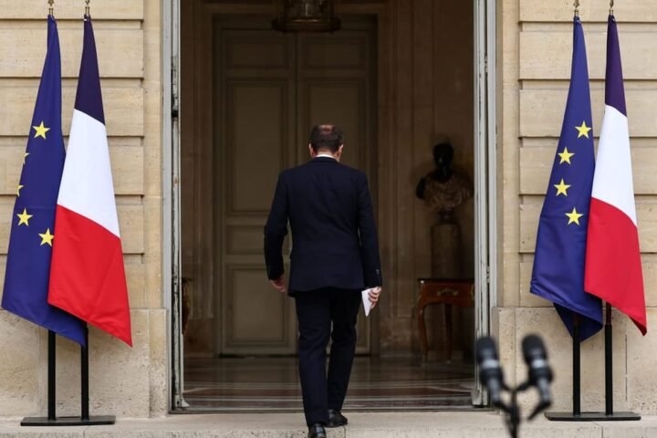 French government reshuffle fails to meet promises of change amid political tensions