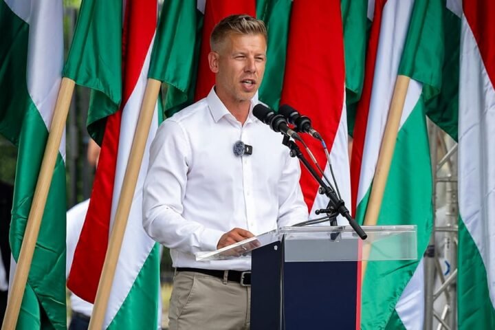 Hungarian opposition leader accuses EU commissioner of misleading statements in spy scandal