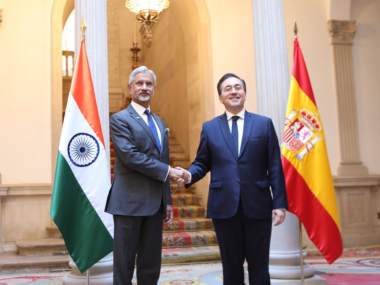 India's external affairs minister extends National Day greetings to Spain