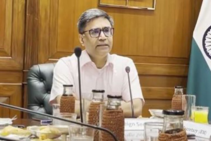 India's foreign secretary discusses evolution of visa operations amid Bangladesh's political situation