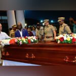 Kerala governor honors former Kenyan PM Raila Odinga as remains arrive in Mumbai