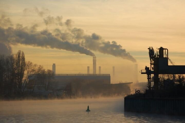 Record CO2 levels in 2024 commit the planet to long-term warming, warns WMO