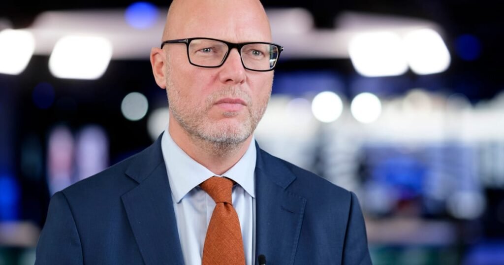 Socialists agree to center-right changes in EU green rules amid political pressures
