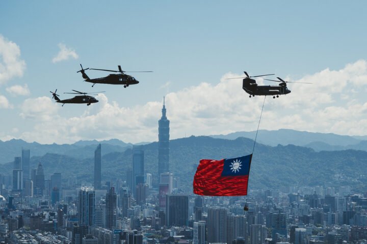 Taiwan reports activity of 16 Chinese aircraft and 9 naval vessels near its waters